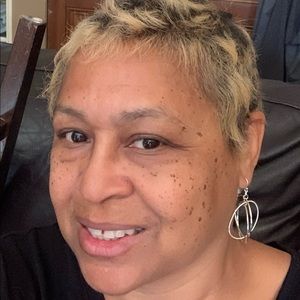 Meet your Posher, Antonia